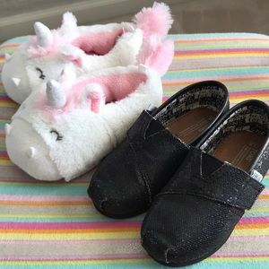 Toddler Toms & unicorn slippers